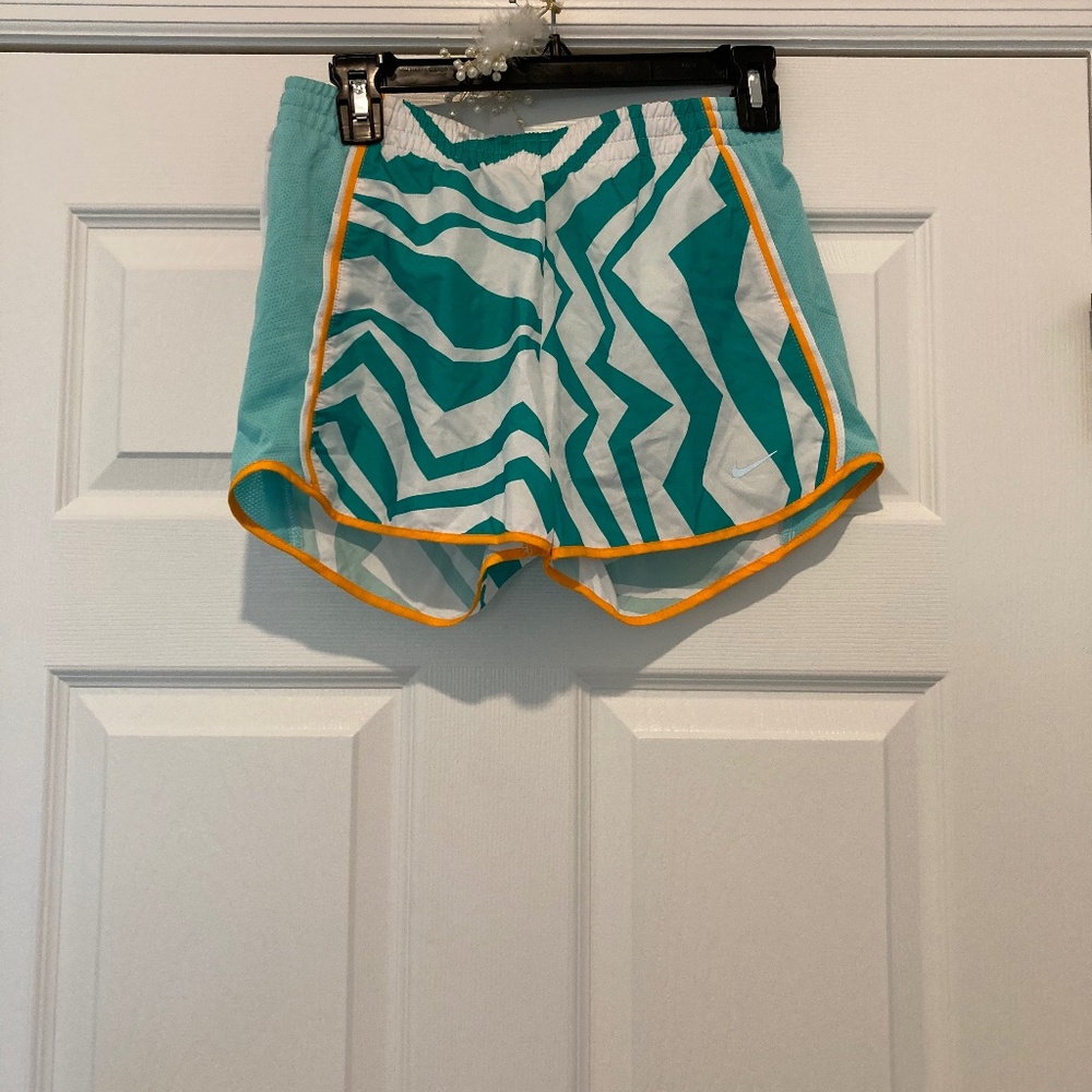 Nike Athletic Shorts Green and White zigzag